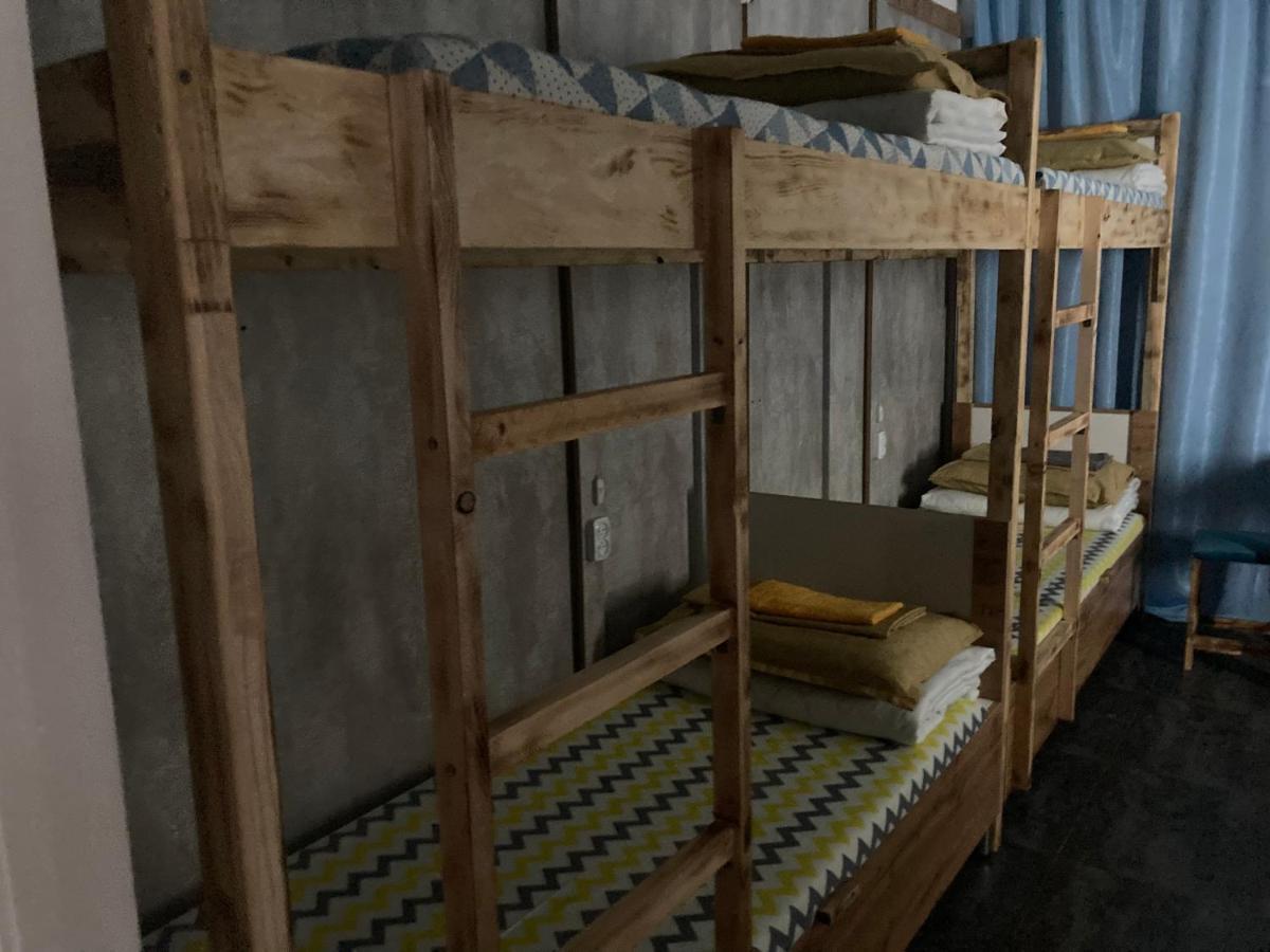 Hostel Del Luna Almaty Luaran gambar