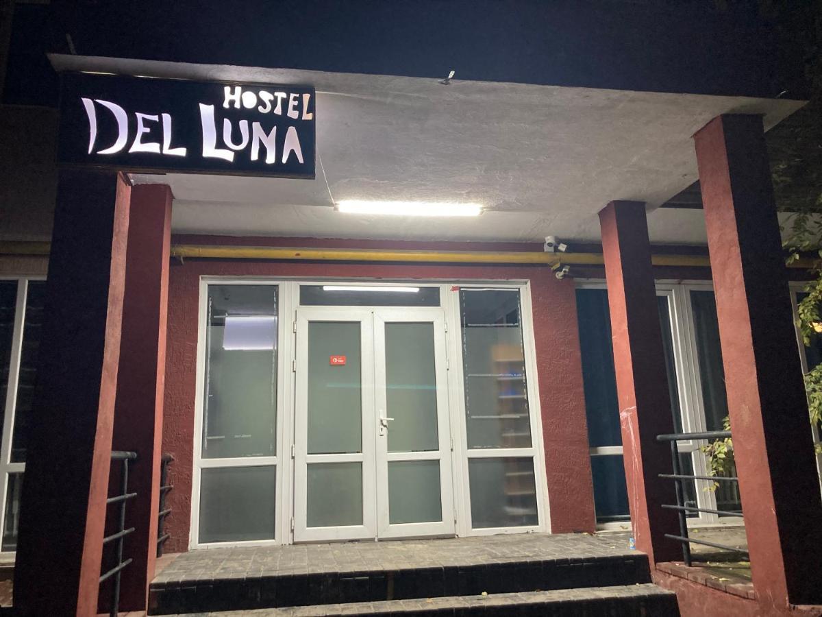 Hostel Del Luna Almaty Luaran gambar